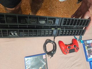 Ps4 Fat 500GB con mando TMR e giochi