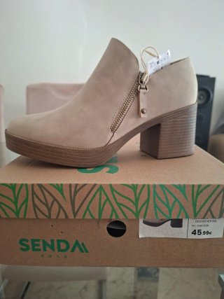 Botines de tacón. Nuevo
