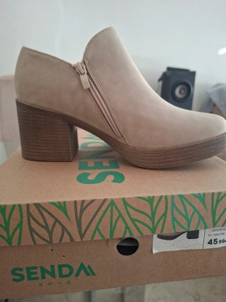 Botines de tacón. Nuevo