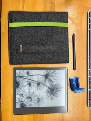 Kindle Scribe 32GB + Penna Premium + Custodia