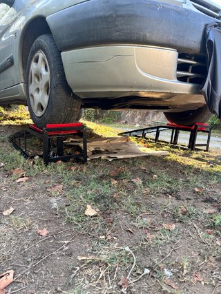 Se ALQUILAN Rampas de elevación para coche