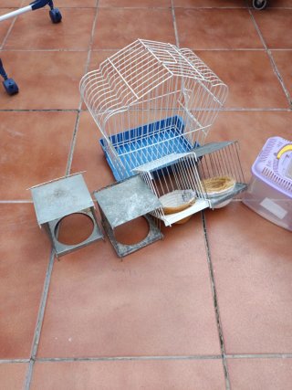 Set de 4 Jaulas y Accesorios para Aves