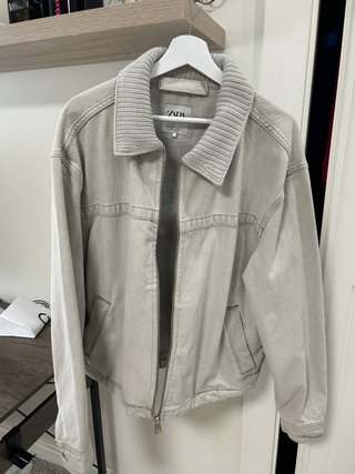 Cazadora Zara hombre beige