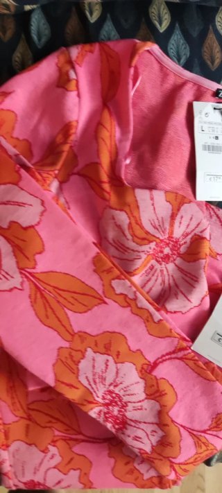 Conjunto Zara Top y Pantalón Estampado