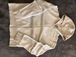 Sudadera adidas beige con cremallera