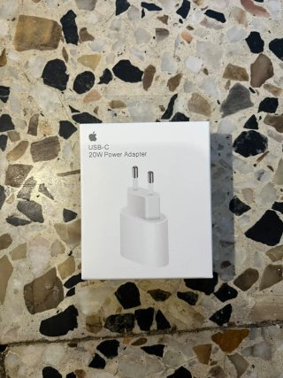 Adaptador de corriente Apple USB-C 20W