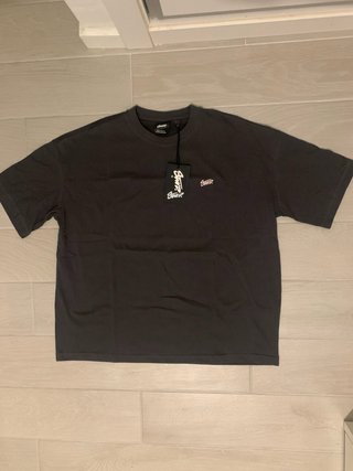 Camiseta Stwd Pull&Bear Negra