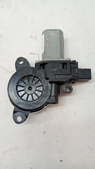 899628 MOTOR ELEVALUNAS DELANTERO IZQUIERDO MAZDA 3