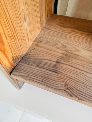 Mini estantería de madera