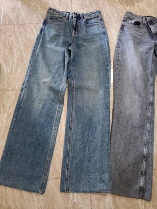 Pantalón Vaquero. Uno azul y otro negro