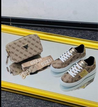 Conjunto Guess Bolso y Zapatillas Talla 37