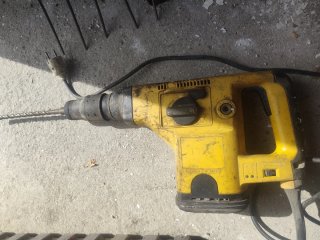 Martillo Demoledor DEWALT 5 kilos