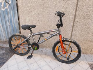 Bicicleta BMX btwin