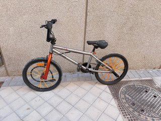 Bicicleta BMX btwin