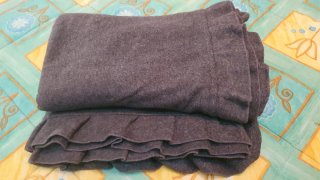Capa Gris con Volantes