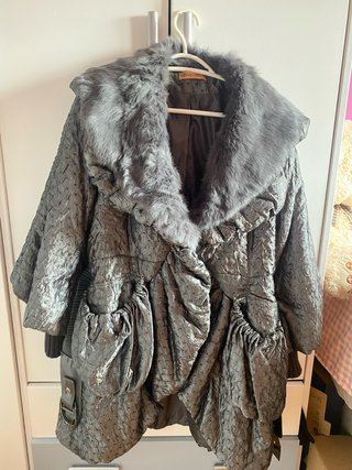 Cazadora Gris con Cuello de Pelo Talla Única