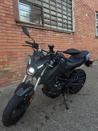 Moto Vogue 125R Negra