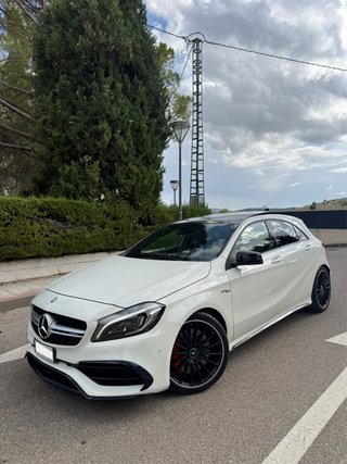 MERCEDES-BENZ A45 2017