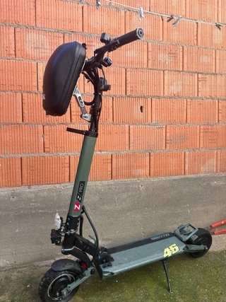 Patinete Eléctrico con Bolsa de Manillar