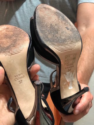 Sandalias tacón fiesta Gloria Ortiz negras y plata