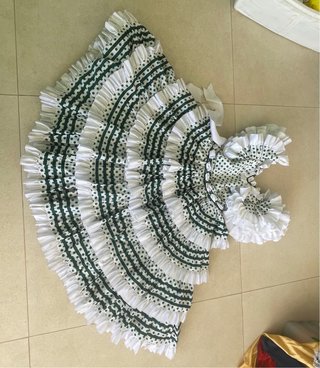 Vestido de flamenca niña 6-7 años