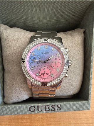 Reloj Guess Plateado con Esfera Degradada