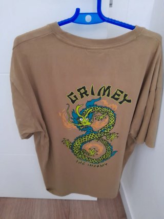 Camiseta Grimey con estampado de dragón