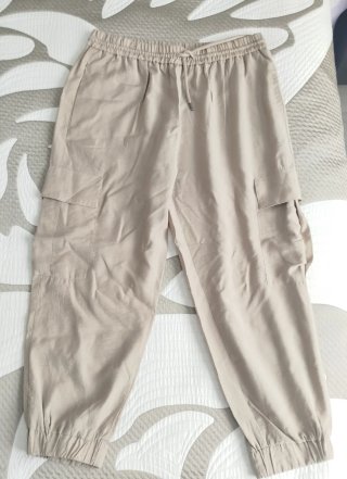 Pantalón Cargo Beige Mujer
