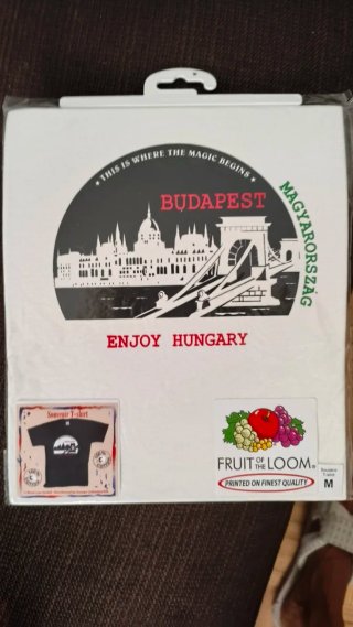 Camiseta Souvenir Budapest Fruit of the Loom M