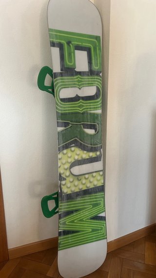 Tabla snow Forum Recon (con fijaciones Burton)