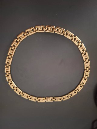 Gargantilla oro laminado .