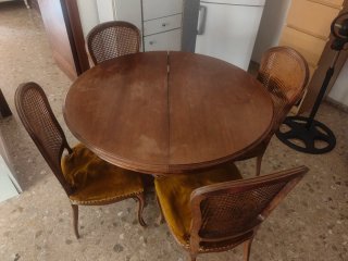 Mesa Plegable de Madera con 4 Sillas