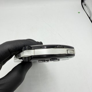 PSP 3004 Nera + Caricatore + Micro SD 2GB