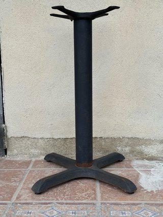Pie de mesa de hirro fundido negro