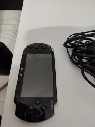 Sony PSP Nera + Gioco UMD