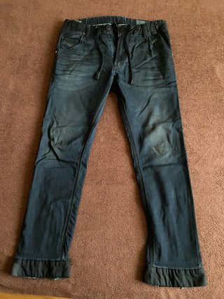 Pantalones Diesel DVL-KROOLEY-NE Talla 28