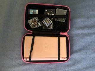 Nintendo DS Rosa con custodia e giochi