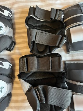 Set de Protecciones ( manos , codos y rodillas )