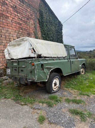Land Rover Defender 1983