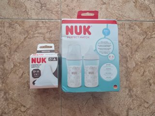 Set 2 Biberones y 2 Tetinas NUK Perfect Match