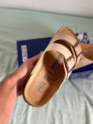 Sandálias Birkenstock Arizona Bege T37