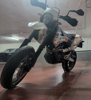KTM 690 SMC Supermotard