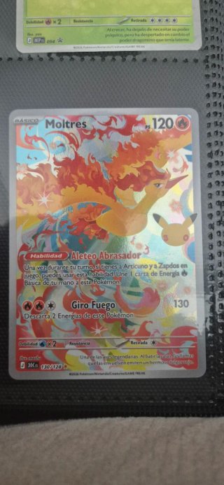 Carta Pokémon Moltres 30 Aniversario