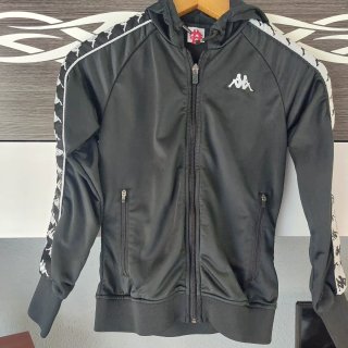 Chaqueta de chándal Kappa.