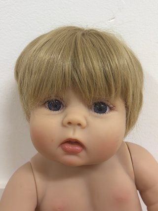 Bebé Reborn con Pelo Rubio y Ojos Azules