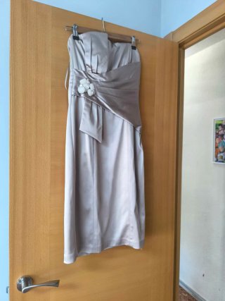 Vestido de fiesta color marfil