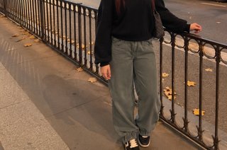 Pantalón vaquero Bershka verde oliva
