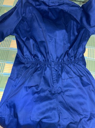 Mono de trabajo azul