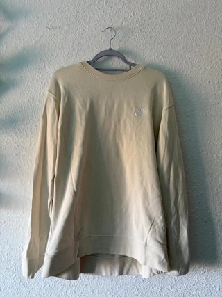 Sudadera Nike amarillo pastel