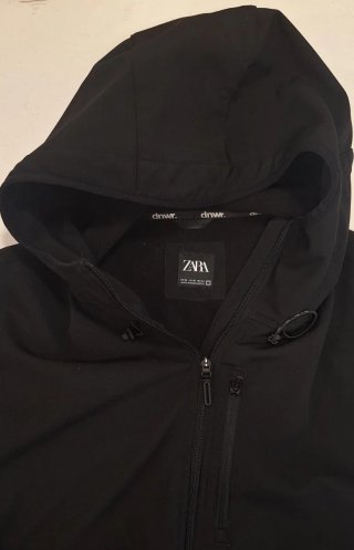 Cortavientos Negro Zara
